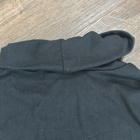 French Laundry NWT black tank top turtleneck style size Large - Picture 7 of 10